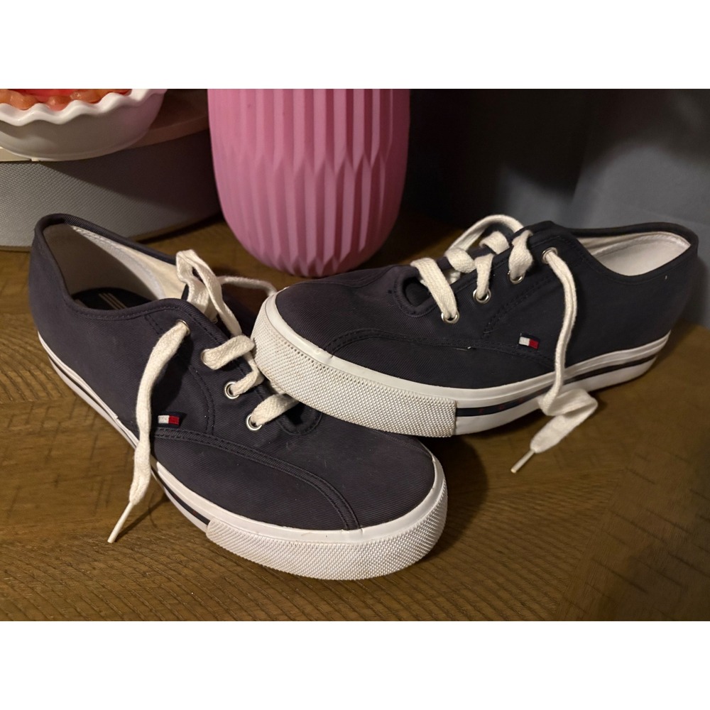 Tommy Hilfiger Womens Navy Blue Canvas Low Top Lace Up Sneakers W12349M